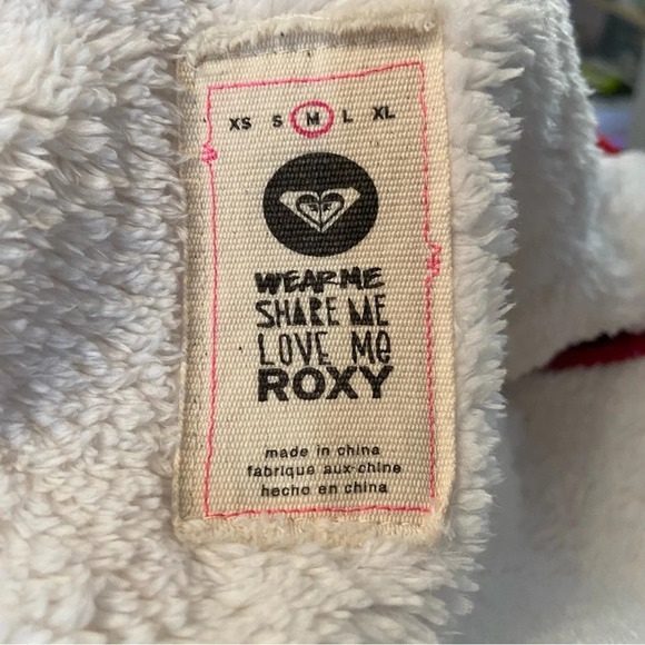 Roxy women’s faux fur lined Nordic patterned hoodie in size medium - Picture 9 of 11